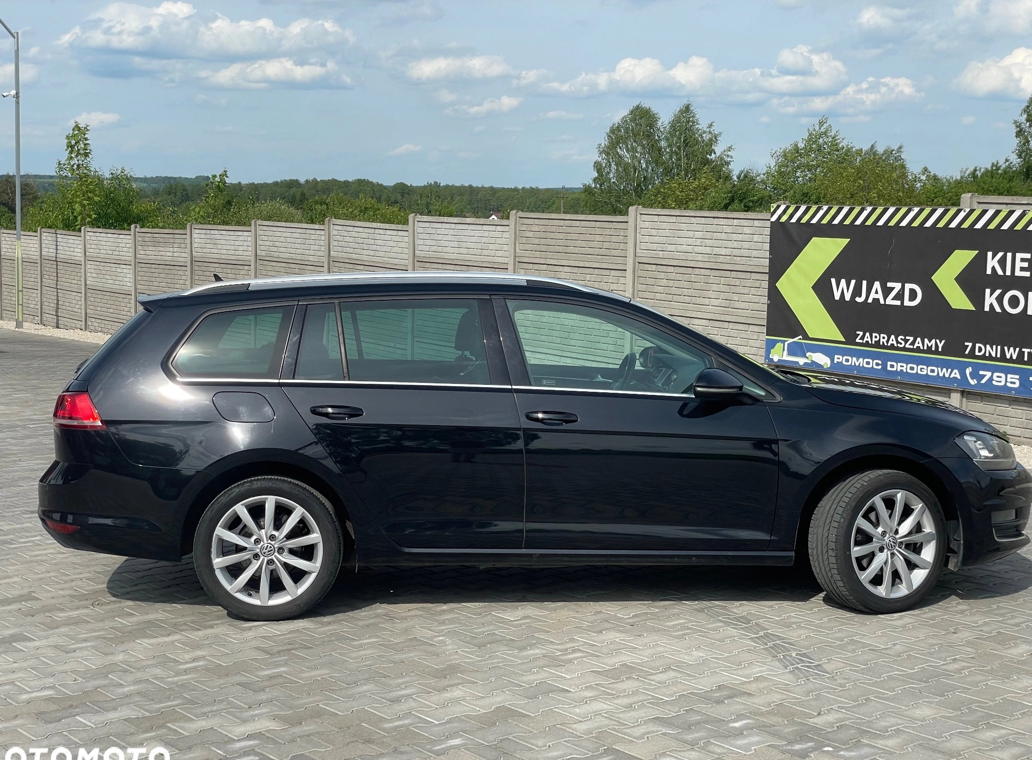 Volkswagen Golf cena 36777 przebieg: 170000, rok produkcji 2015 z Puławy małe 191